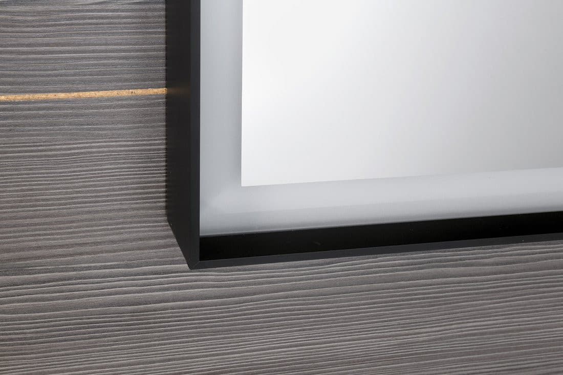 SORT lustro z oświetleniem LED 47x70cm, czarny mat
