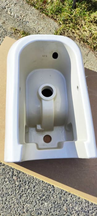Bidet wiszący DURAVIT HAPPY D2 54x36,5 cm bez mocowań - outlet
