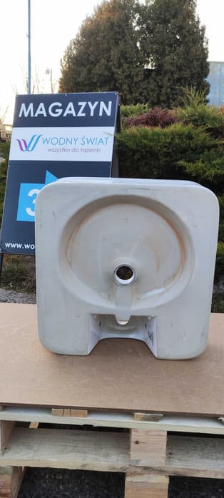 Umywalka nablatowa Bathco Orotava 47x47cm, kwadratowa