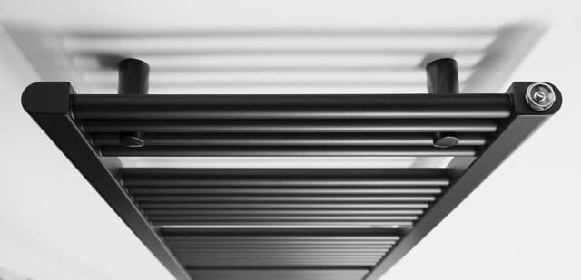 DIRECT grzejnik z bocznym przyłączem 450x1320mm, czarny mat