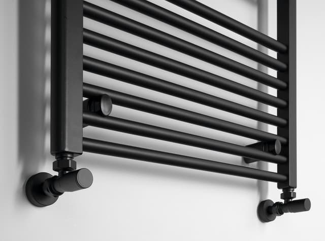 DIRECT grzejnik z bocznym przyłączem 600x1320mm, czarny mat