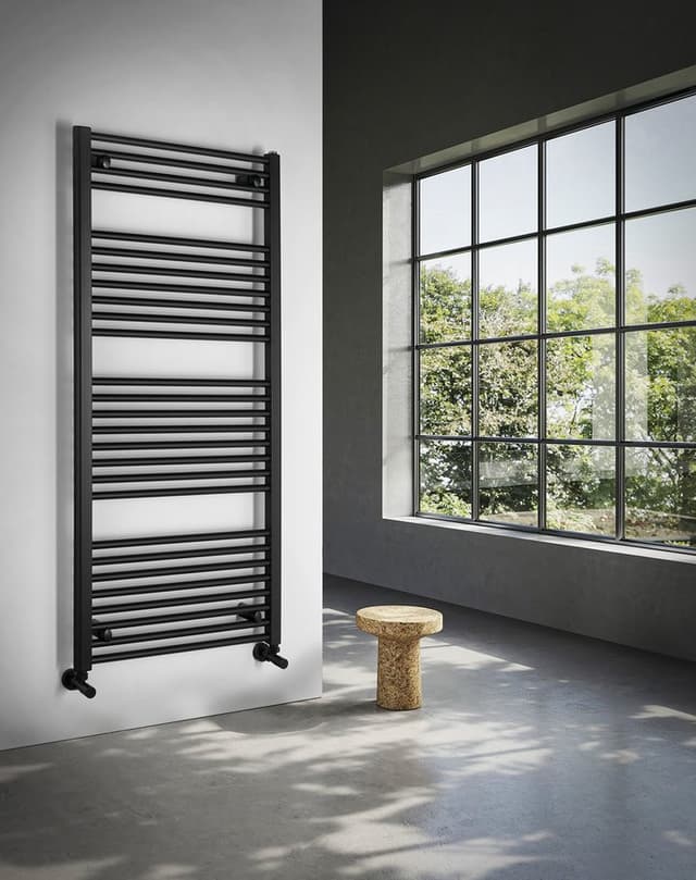 DIRECT grzejnik z bocznym przyłączem 600x1320mm, czarny mat