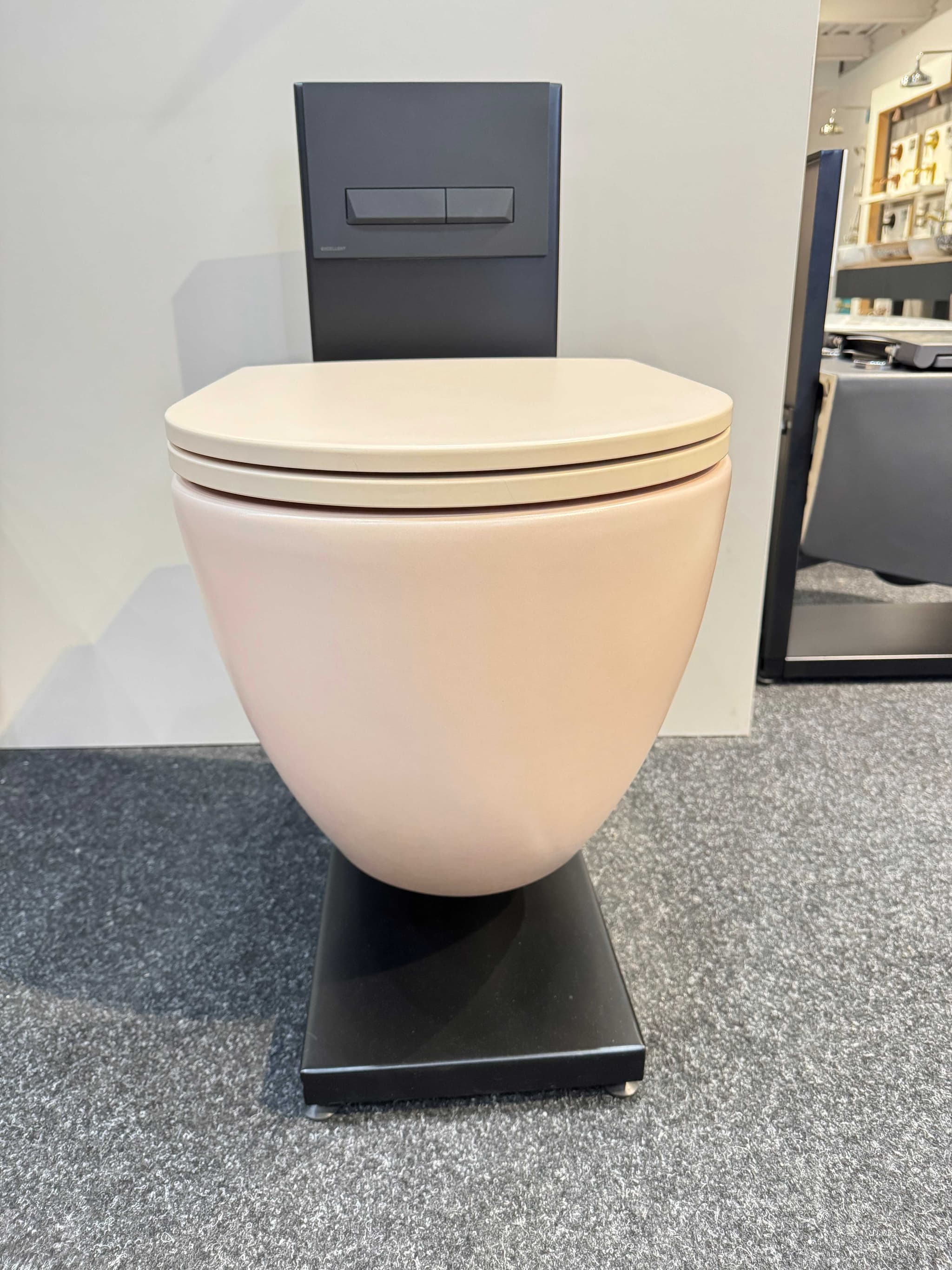 ISVEA INFINITY Miska wc z deską wolnoopadającą salmon