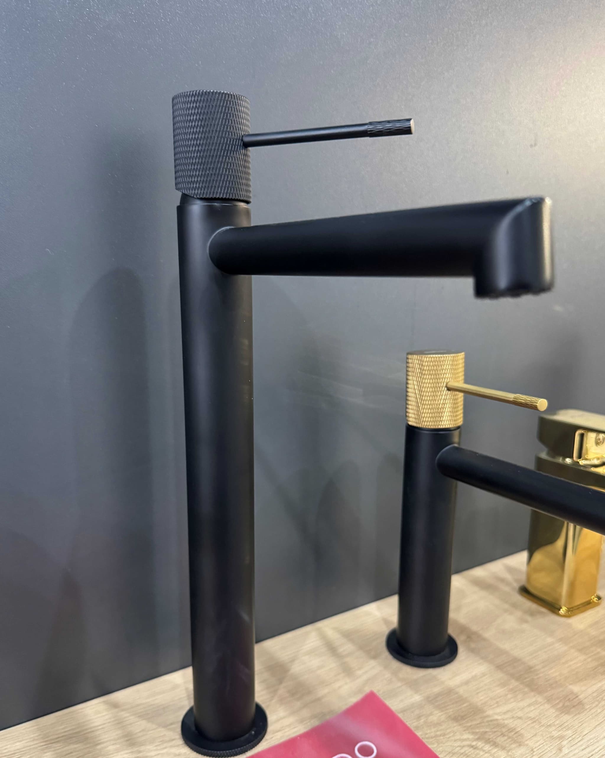 SAPHO SOLARIS Bateria umywalkowa wysoka czarna