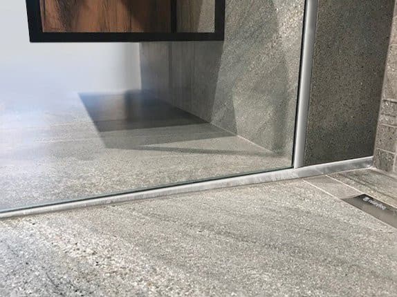 Listwa spadkowa lewa, wysokość 12mm, długość 1200mm, stal nierdzewna mat