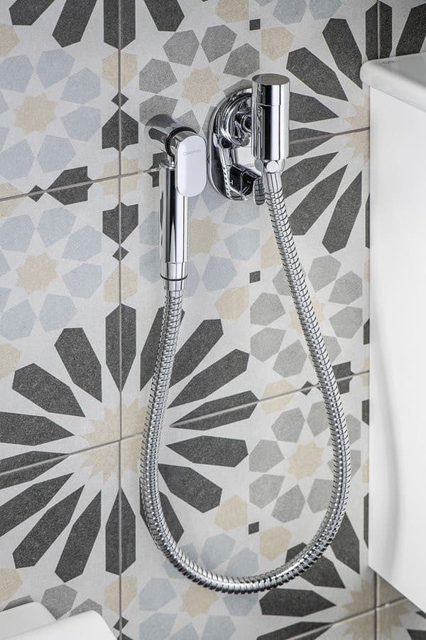 Zawór bidetowy podtynkowy z regulatorem temperatury, słuchawka i wąż w zestawie, chrom