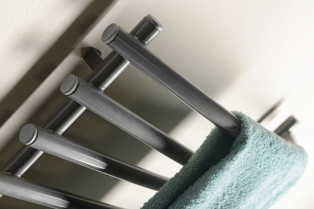 Elektryczna suszarka na ręczniki, 570x465mm, 72W, szary metalik (RAL9007)