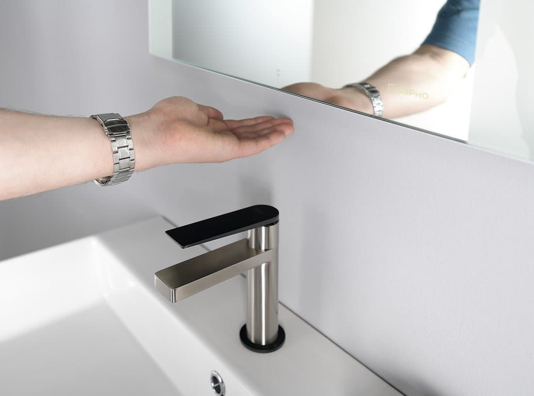 DURANGO lustro z oświetleniem LED, 60x80cm, czujnik bezdotykowy