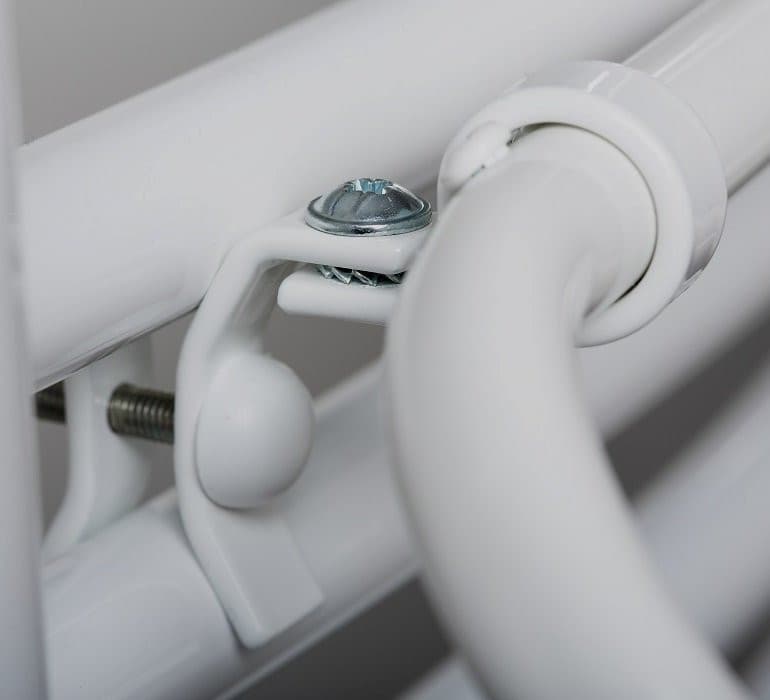 Wieszak na na 4 ręczniki na grzejnik,uniwersalne mocowanie, długość 50cm, biały