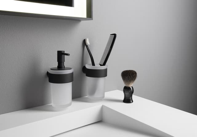 PIRENEI wiszący dozownik mydła 110 ml, szkło mleczne, czarny mat