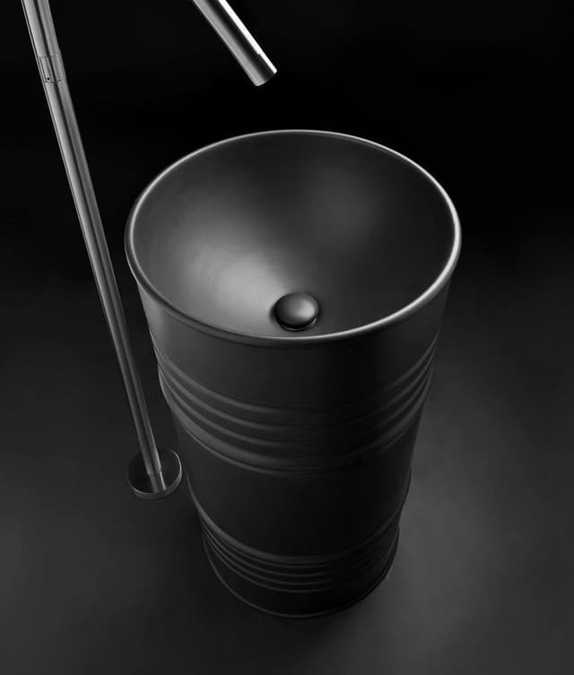 BARREL umywalka ceramiczna wolnostojąca 42x90x42cm, czarny mat