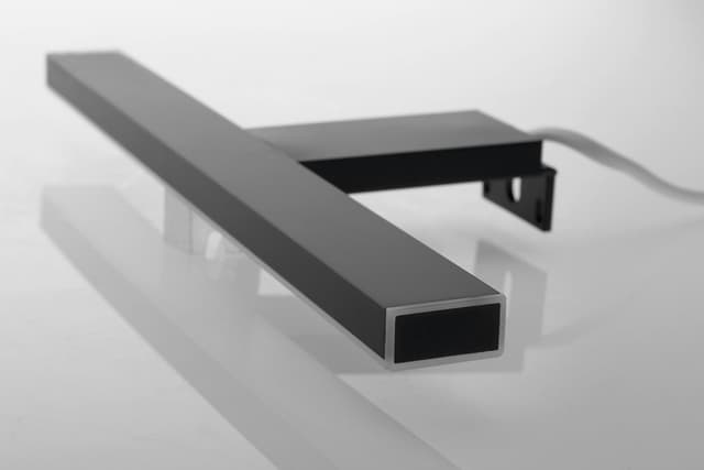 ESTHER 2 oświetlenie ścienne LED, 6 W, 280x14x107 mm, IP44, czarny