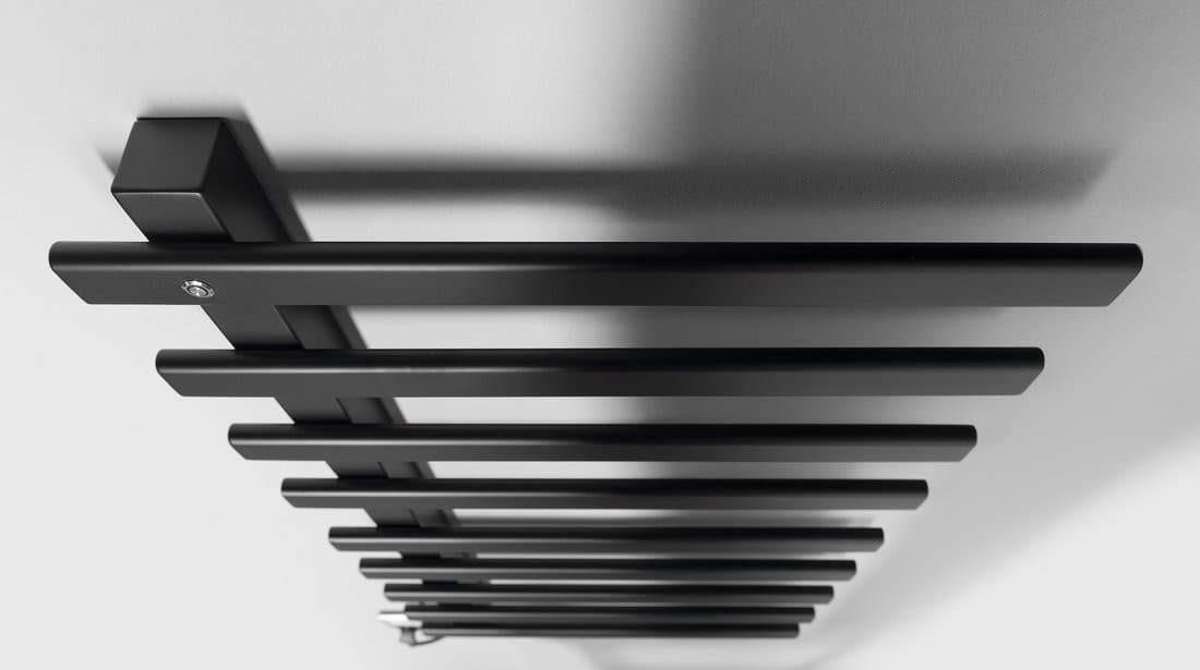 ELCOR elektryczna suszarka na ręczniki 480x920x50 mm, 128 W, czarny mat