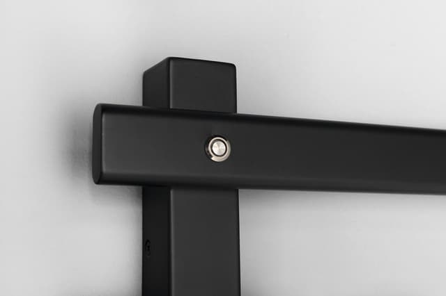 ELCOR elektryczna suszarka na ręczniki 480x920x50 mm, 128 W, czarny mat