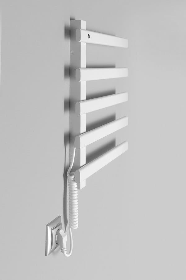 ELCOR elektryczna suszarka na ręczniki 480x520x50 mm, 63 W, biały mat