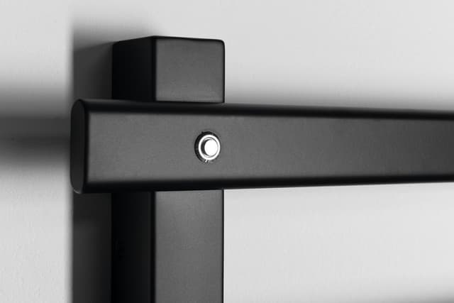 ELCOR elektryczna suszarka na ręczniki 480x520x50 mm, 63 W, czarny mat