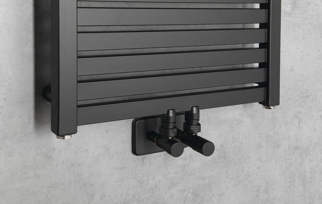 TONDI grzejnik łazienkowy 450x970 mm, podłączenie centralne, czarny mat