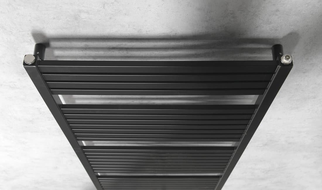 TONDI grzejnik łazienkowy 600x1330 mm, podłączenie centralne, czarny mat