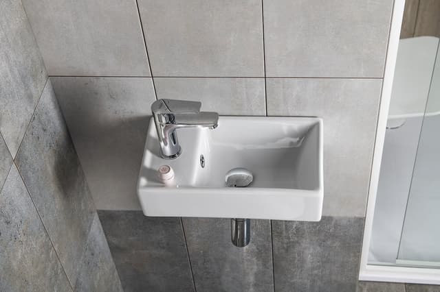 MINOS umywalka ceramiczna 40x22cm, bateria z lewej strony, biała