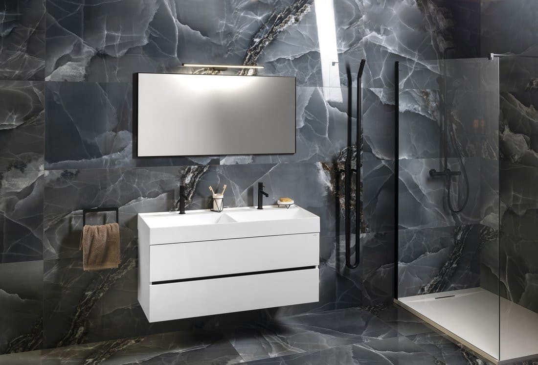 CHICAGO XL LED oświetlenie 600x120mm, 12W, 230V, IP44, plastik, czarny mat