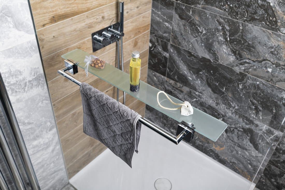 X-SQUARE półka z wieszakiem na ręczniki do kabin ARCHITEX, chrom