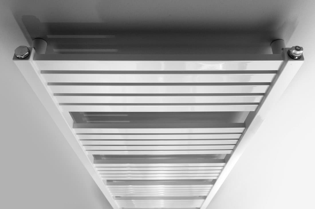 GRUNT grzejnik łazienkowy 500x1610 mm, podłączenie środkowe, biały