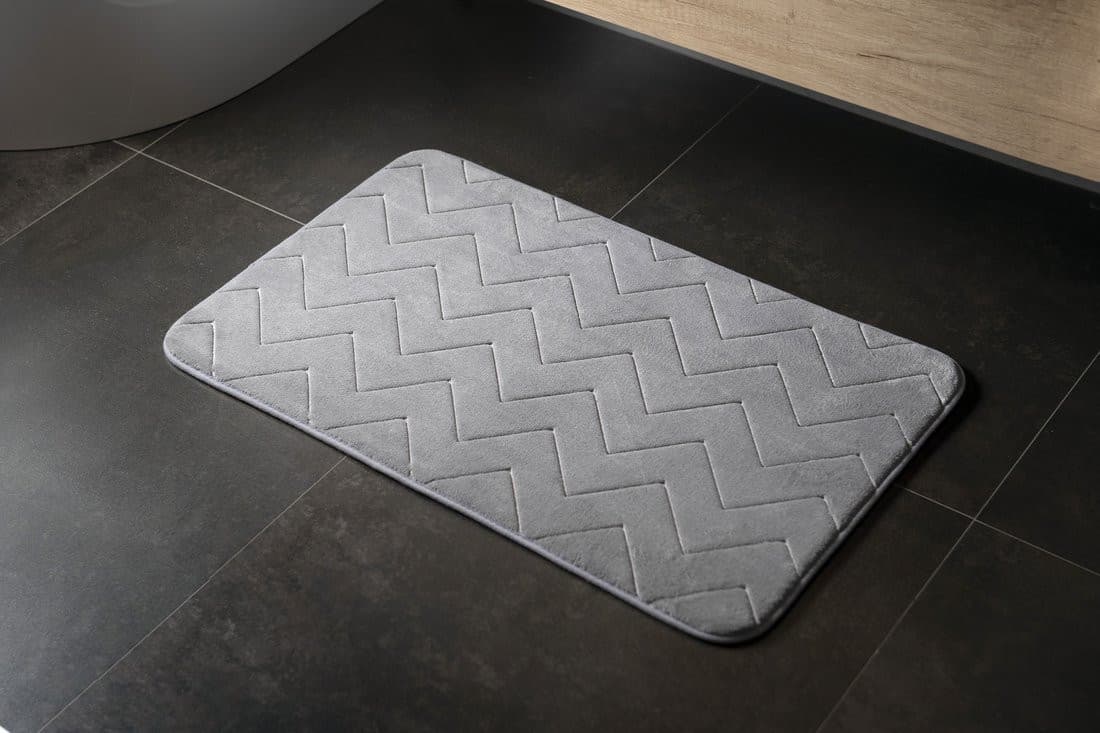 MOUSSE dywanik łazienkowy, 50x80cm, 100% polyester, antypoślizgowa, szary