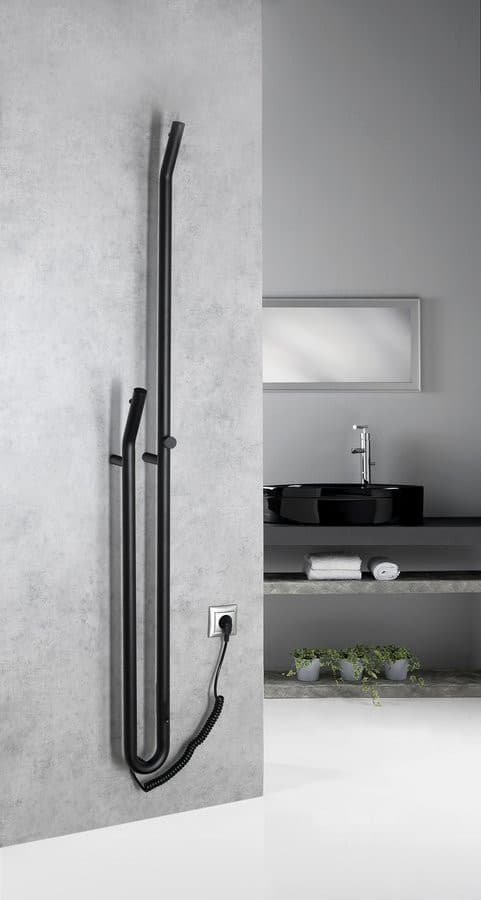 DUOPASSO elektryczna suszarka na ręczniki z wył. czasowym, 122x1700mm, 45 W, czarny mat