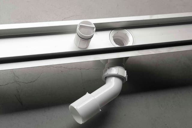 BUCANERA odpływ liniowy ze stali nierdzewnej z rusztem, L-900, DN50