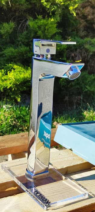 Bateria umywalkowa wysoka Jaguar ARIA 27cm, outlet, rysa z tyłu