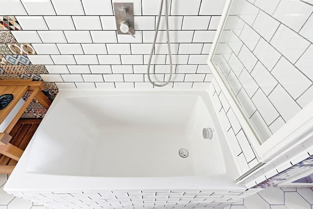 Zestaw odpływowy z napełnianiem, długość 575mm, korek automatyczny 72mm, chrom