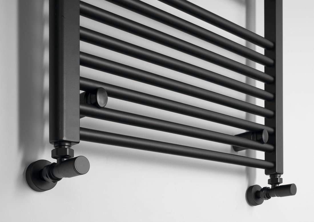 DIRECT grzejnik łazienkowy DIRECT grzejnik z bocznym przyłączem 600x1680mm, czarny mat