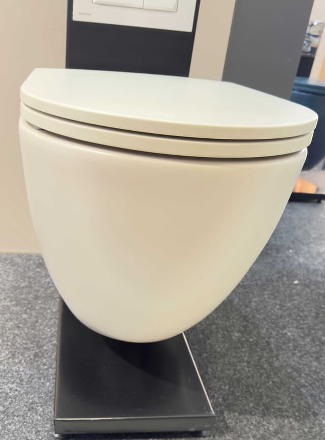 ISVEA INFINITY Miska wc z deską wolnoopadającą ivory