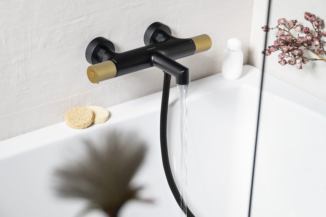SAPHO SOLARIS Bateria wannowa ścienna czarna ze złotym mieszaczem