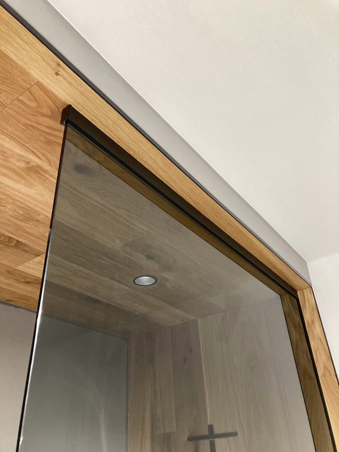 ARCHITEX zestaw do mocowania szkła podłoga-ściana-sufit z listwą spadkową, 1615x2600mm, prawy, czarny mat