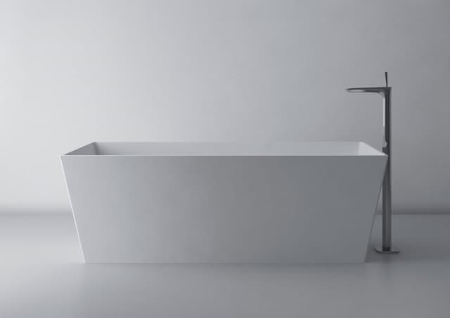 KVADRIE wanna kompozytowa 1590x650x550mm, objętość 360l, biały połysk