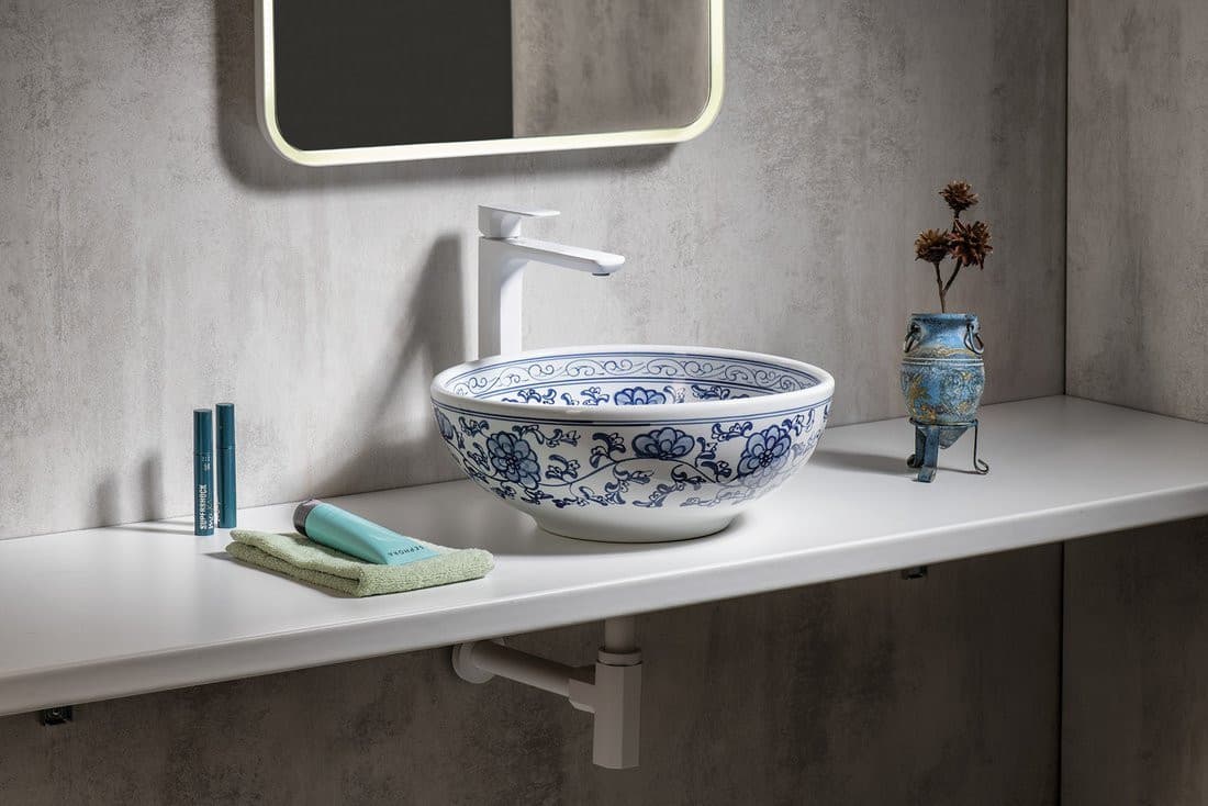PRIORI umywalka ceramiczna nablatowa Ø 41 cm, biały z niebieskim wzorem